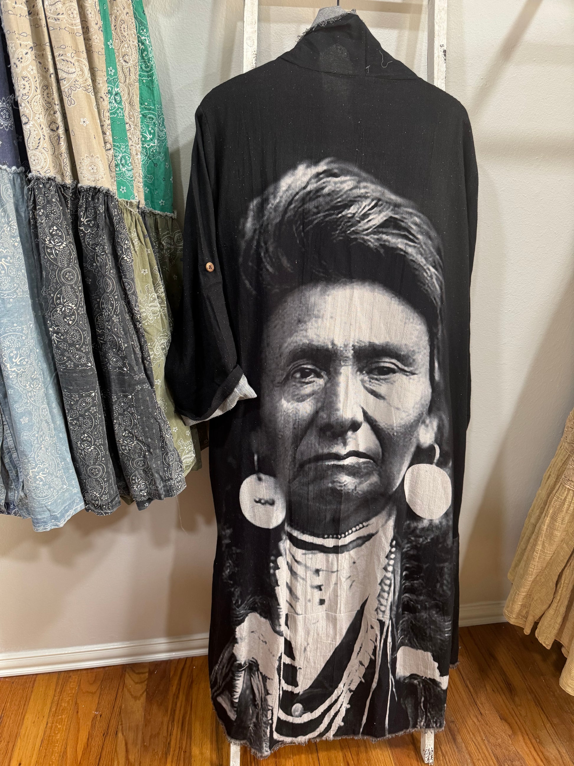 Sitting Bull Grey Scale Duster