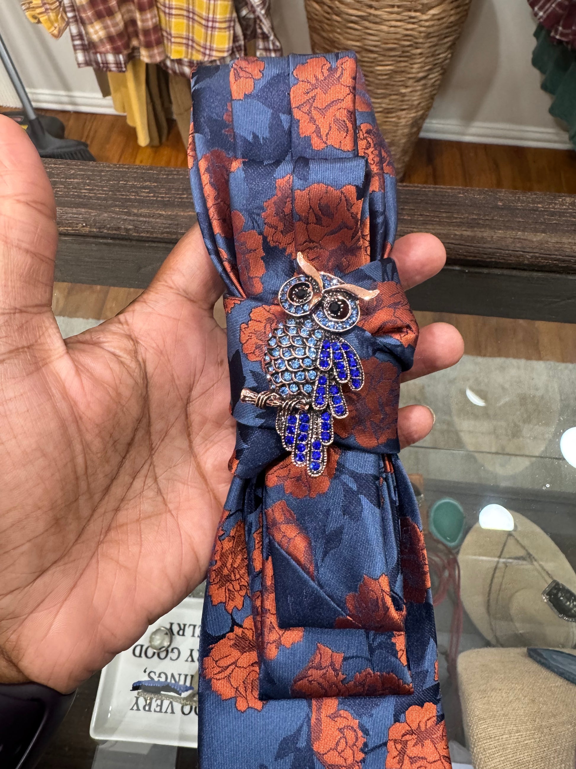 Owl Rose Gold Neck-tie Lace