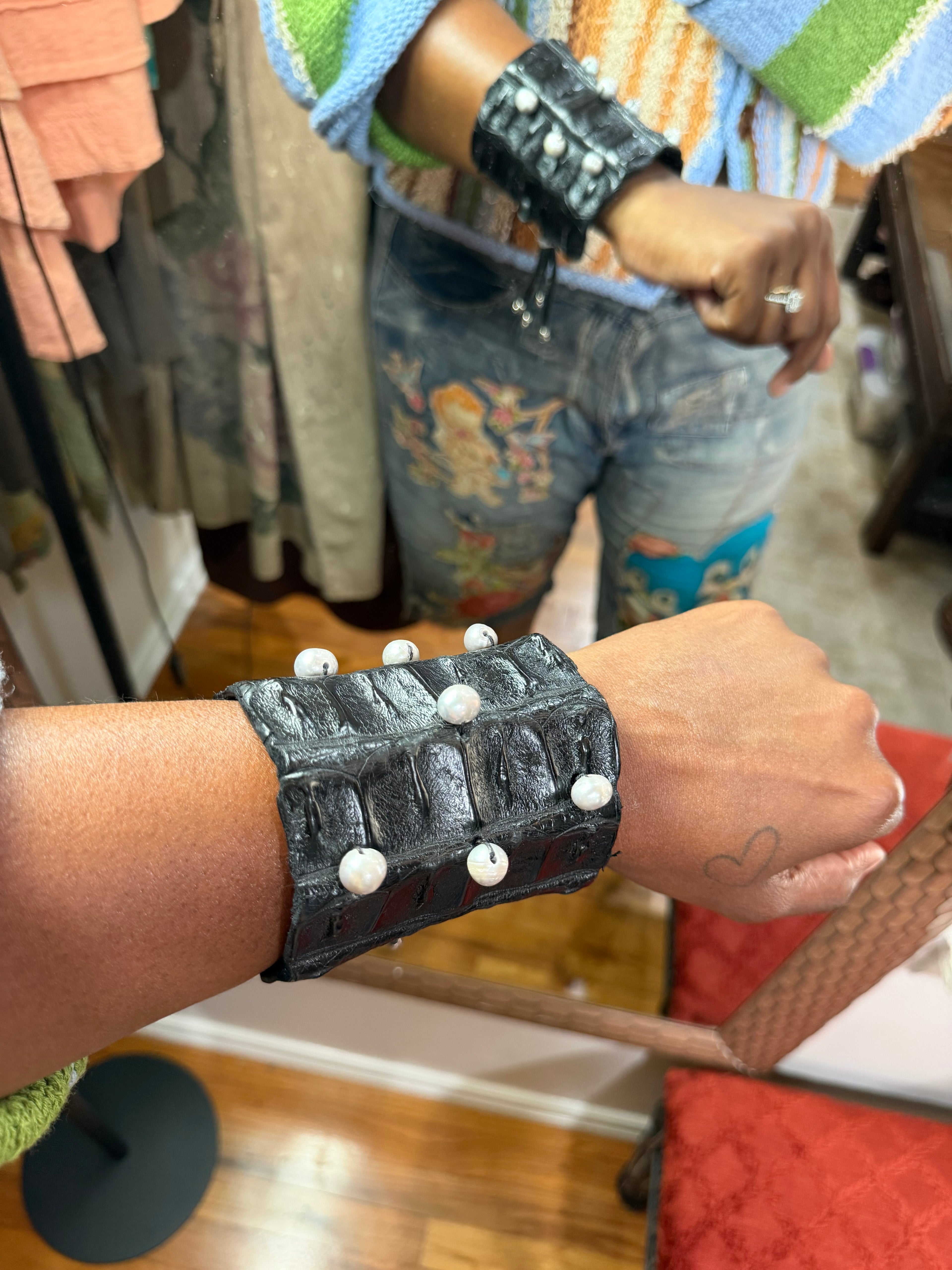 Enzo Crocodile & Pearl Cuff