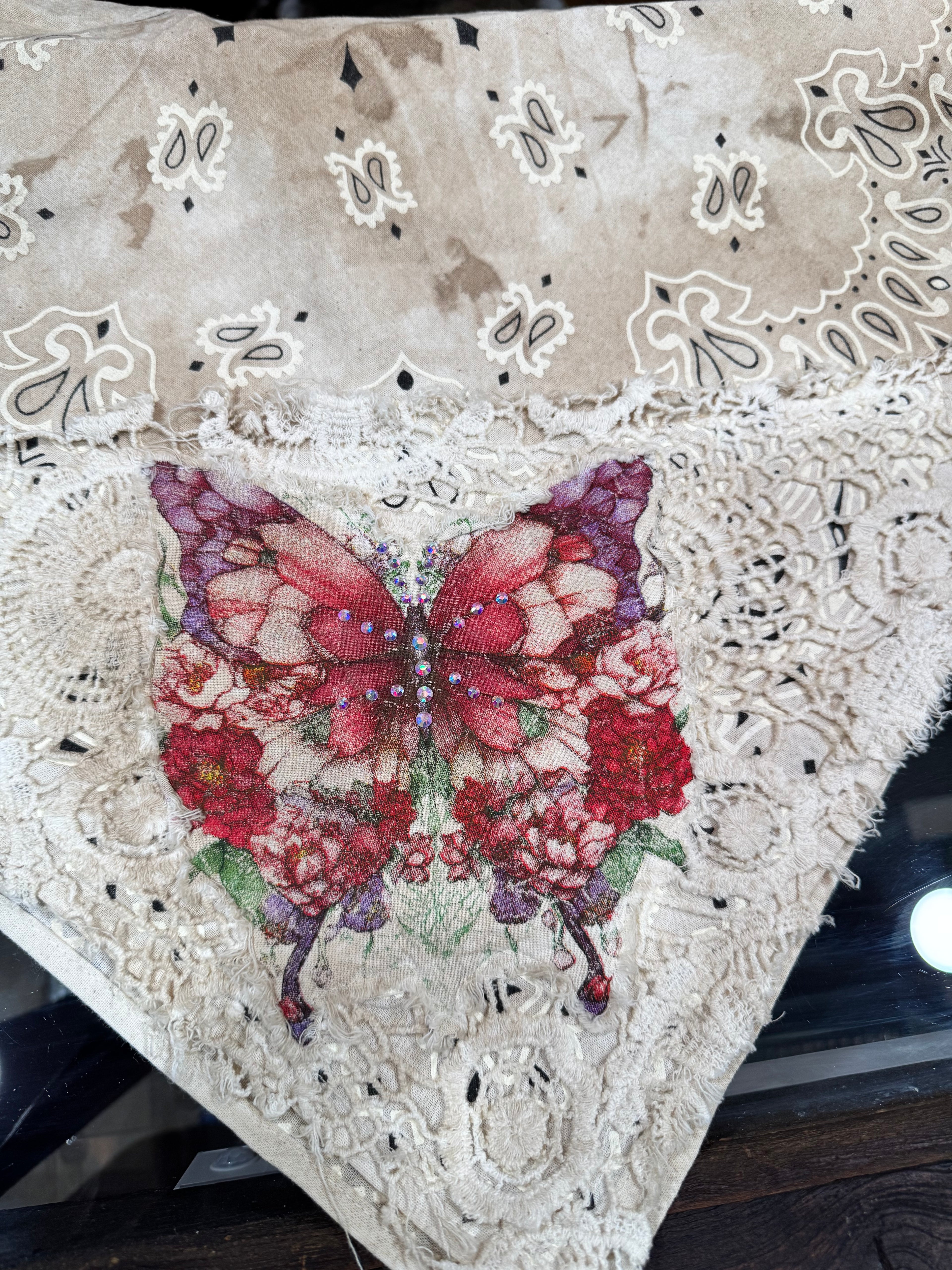 Off-white Distressed Butterfly Bandana