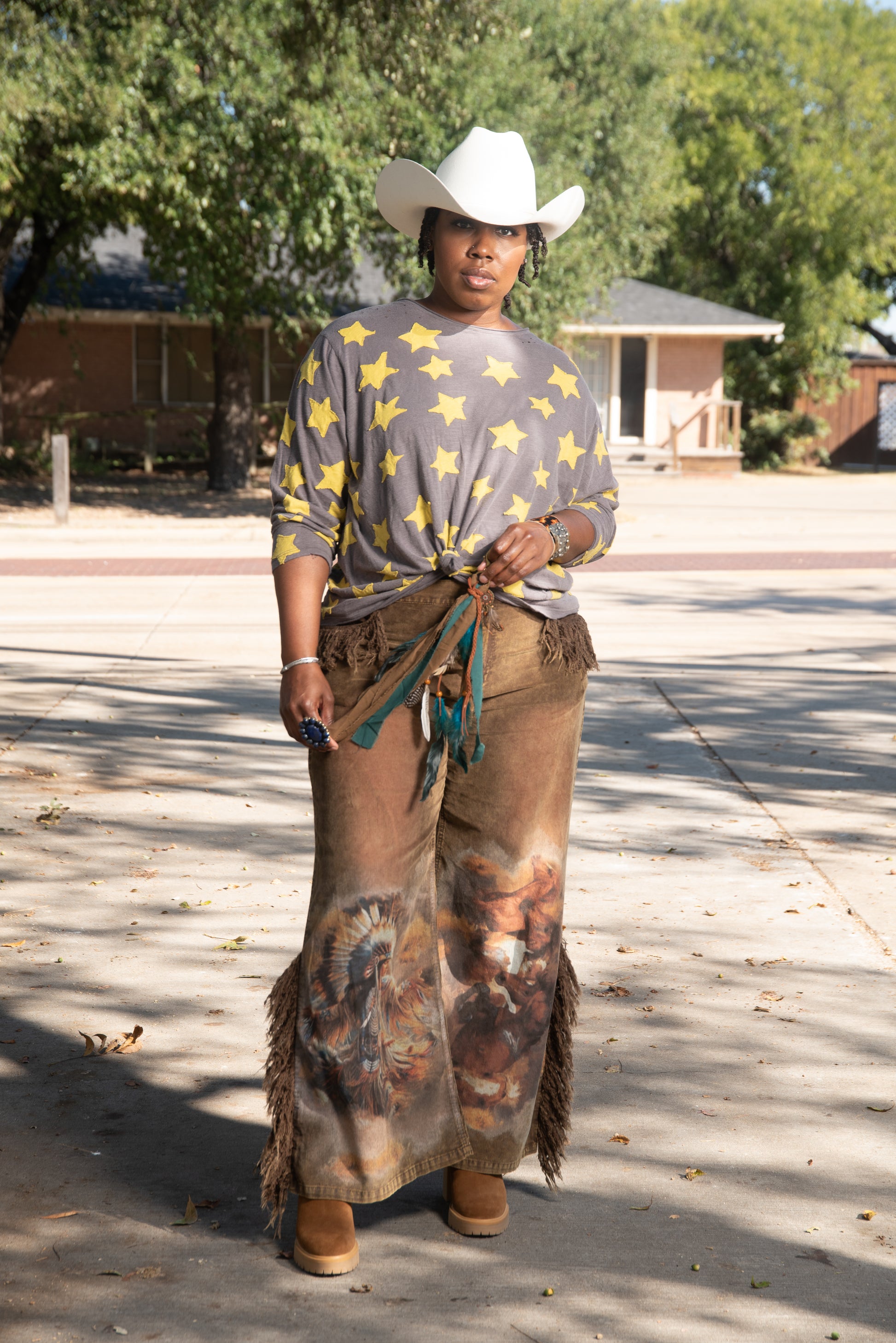 Magnolia Pearl Star Appliqué Long sleeve Tee
