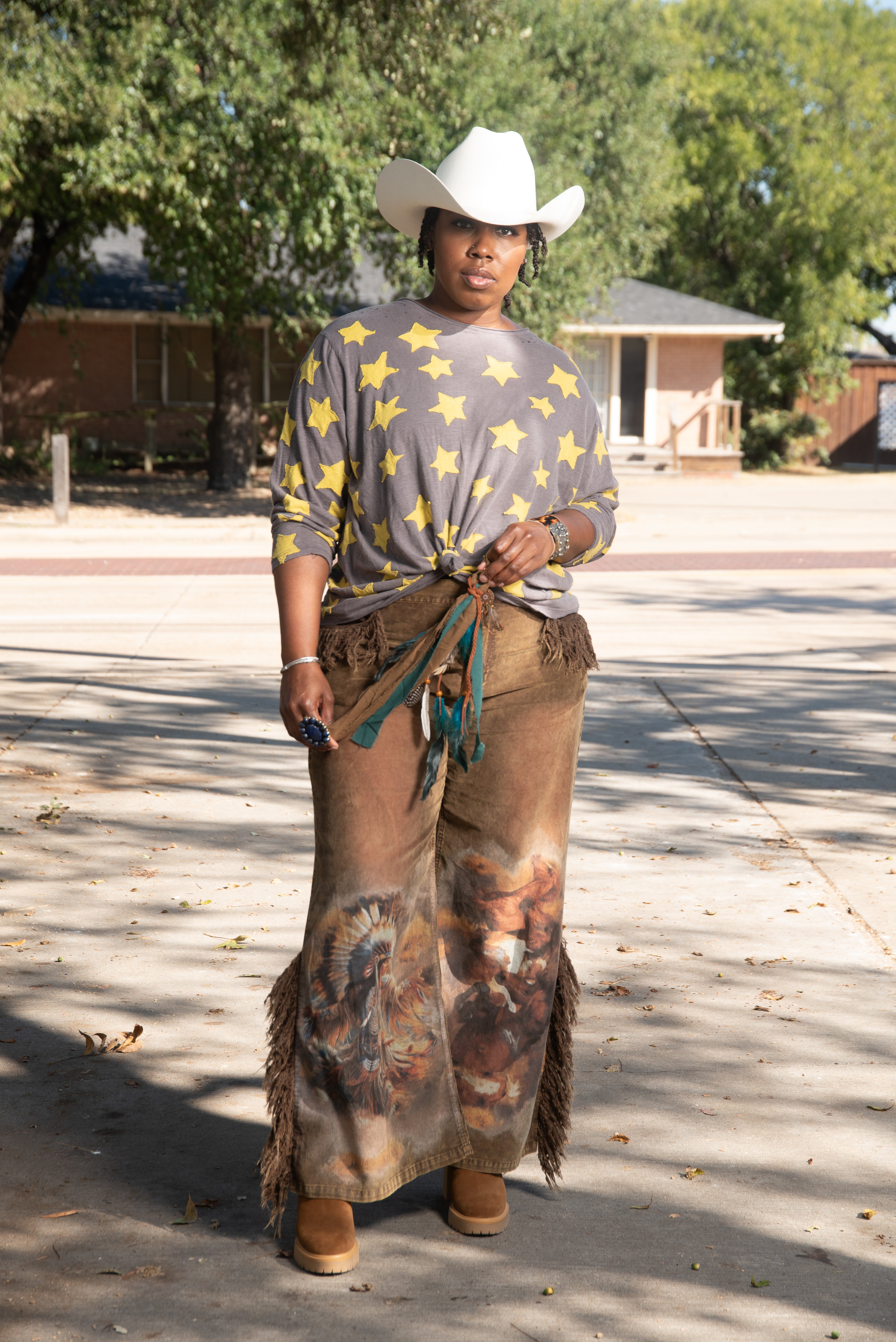 Magnolia Pearl Star Appliqué Long sleeve Tee