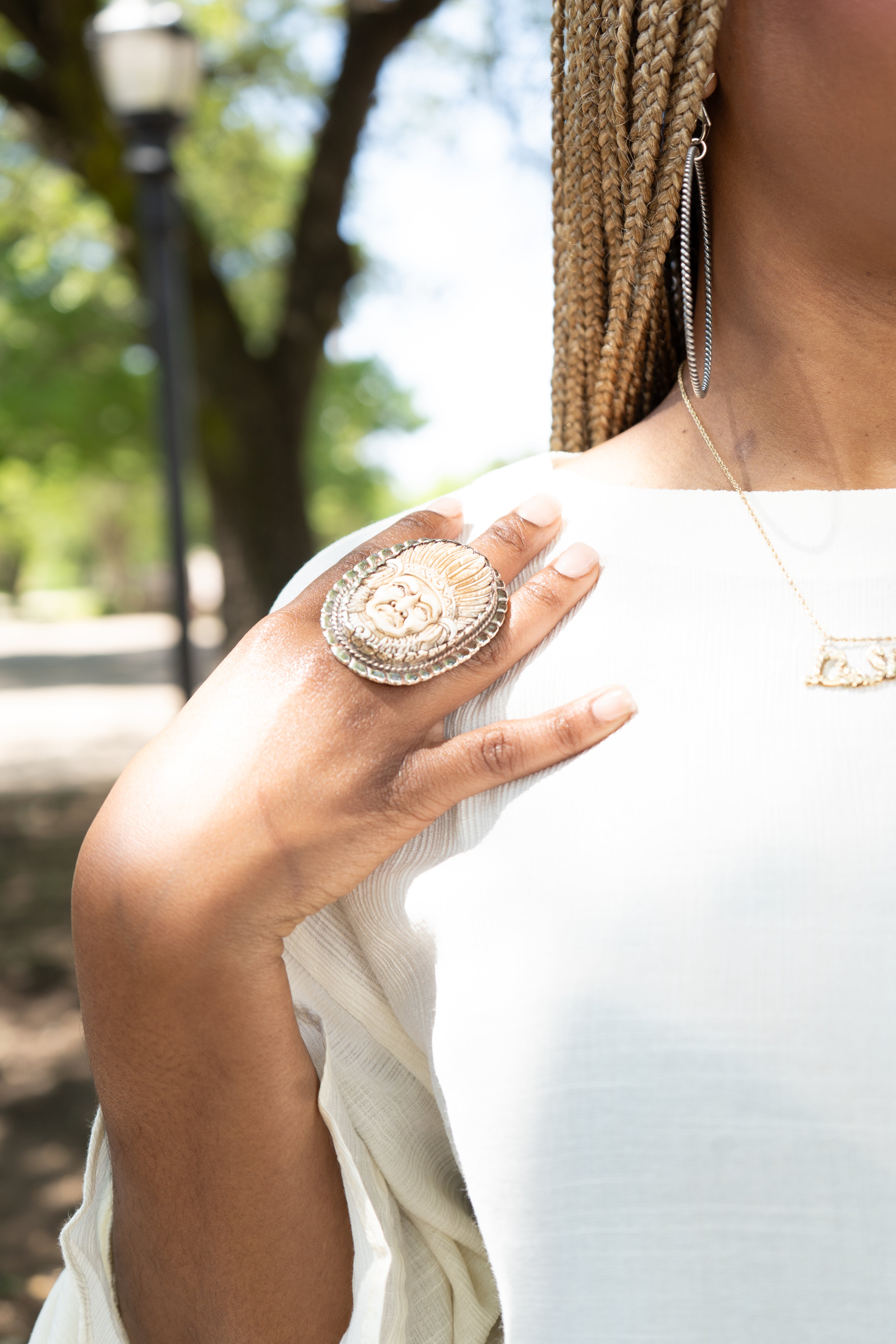 Light As a Feather Chief Ring