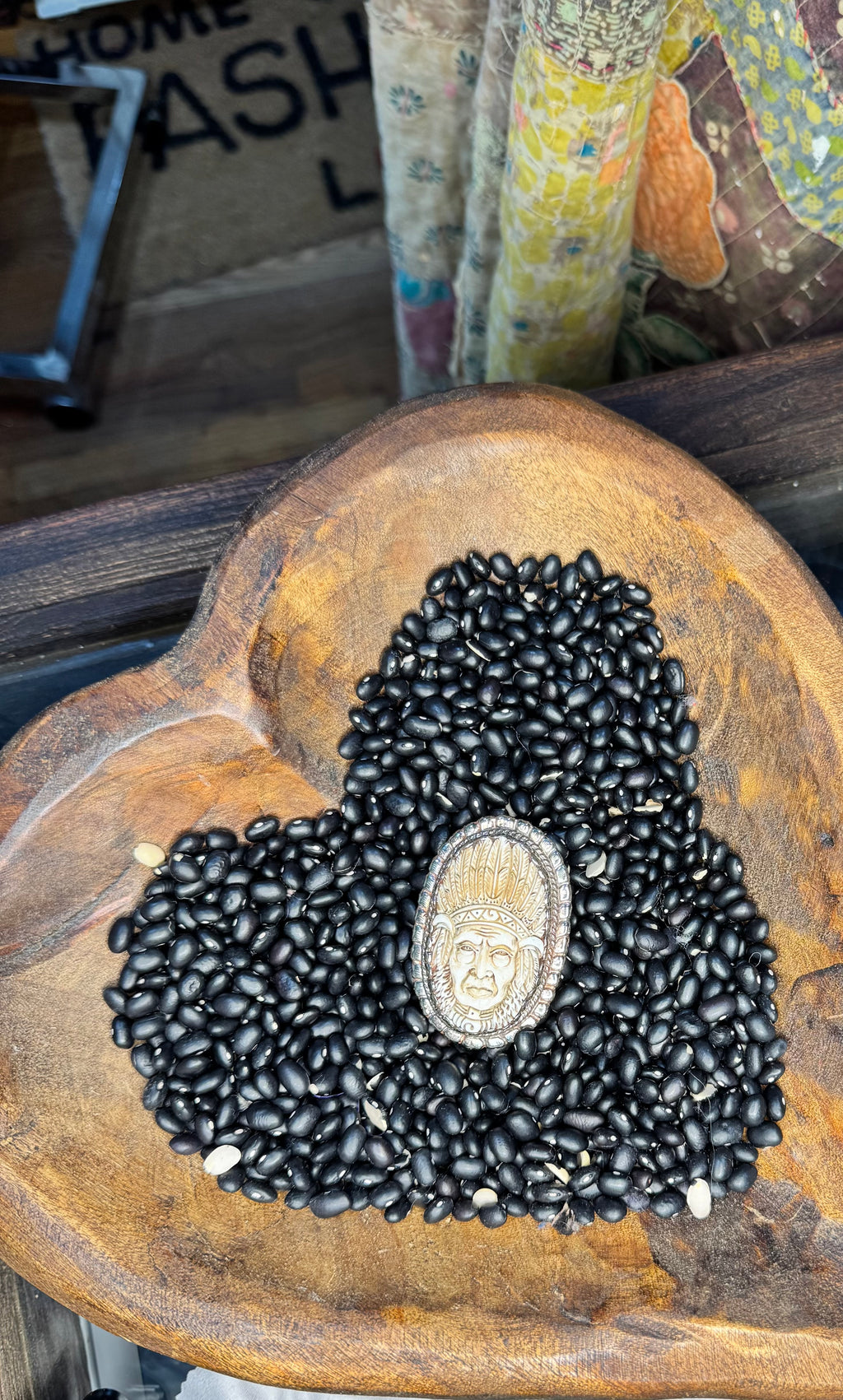Light As a Feather Chief Ring