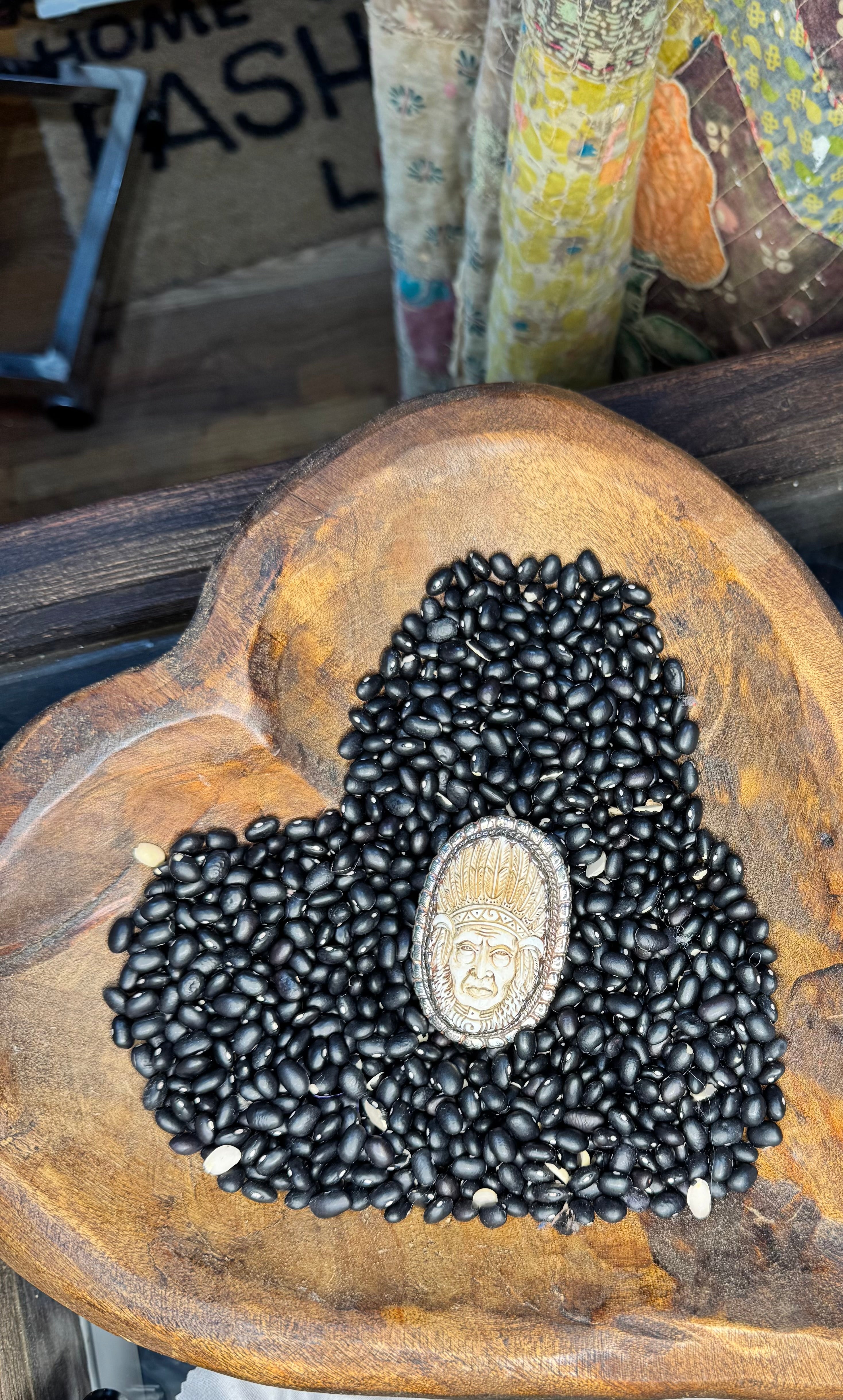 Light As a Feather Chief Ring