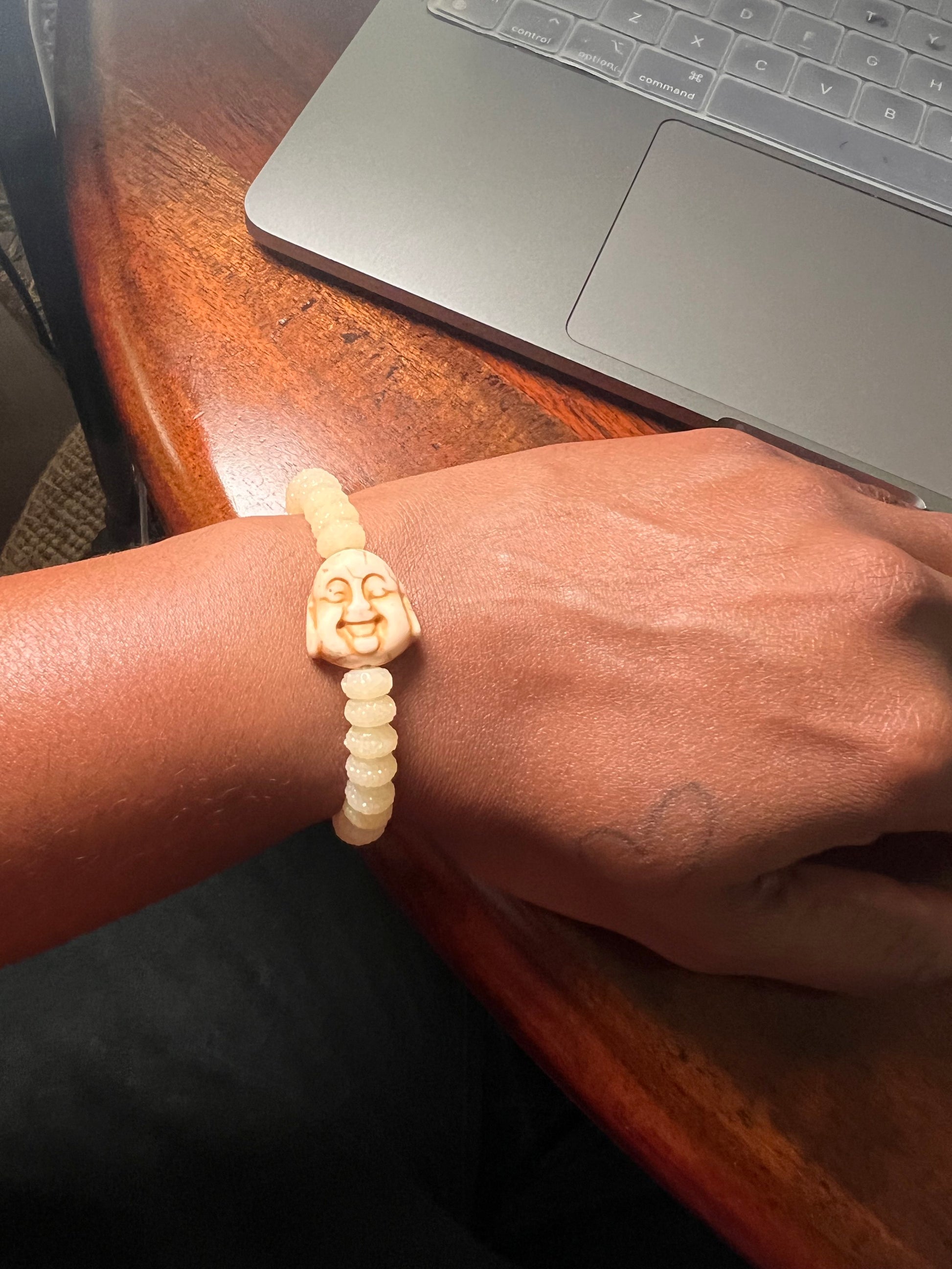 Adobe White & Natural Buddha sugar bead bracelet (OAK)